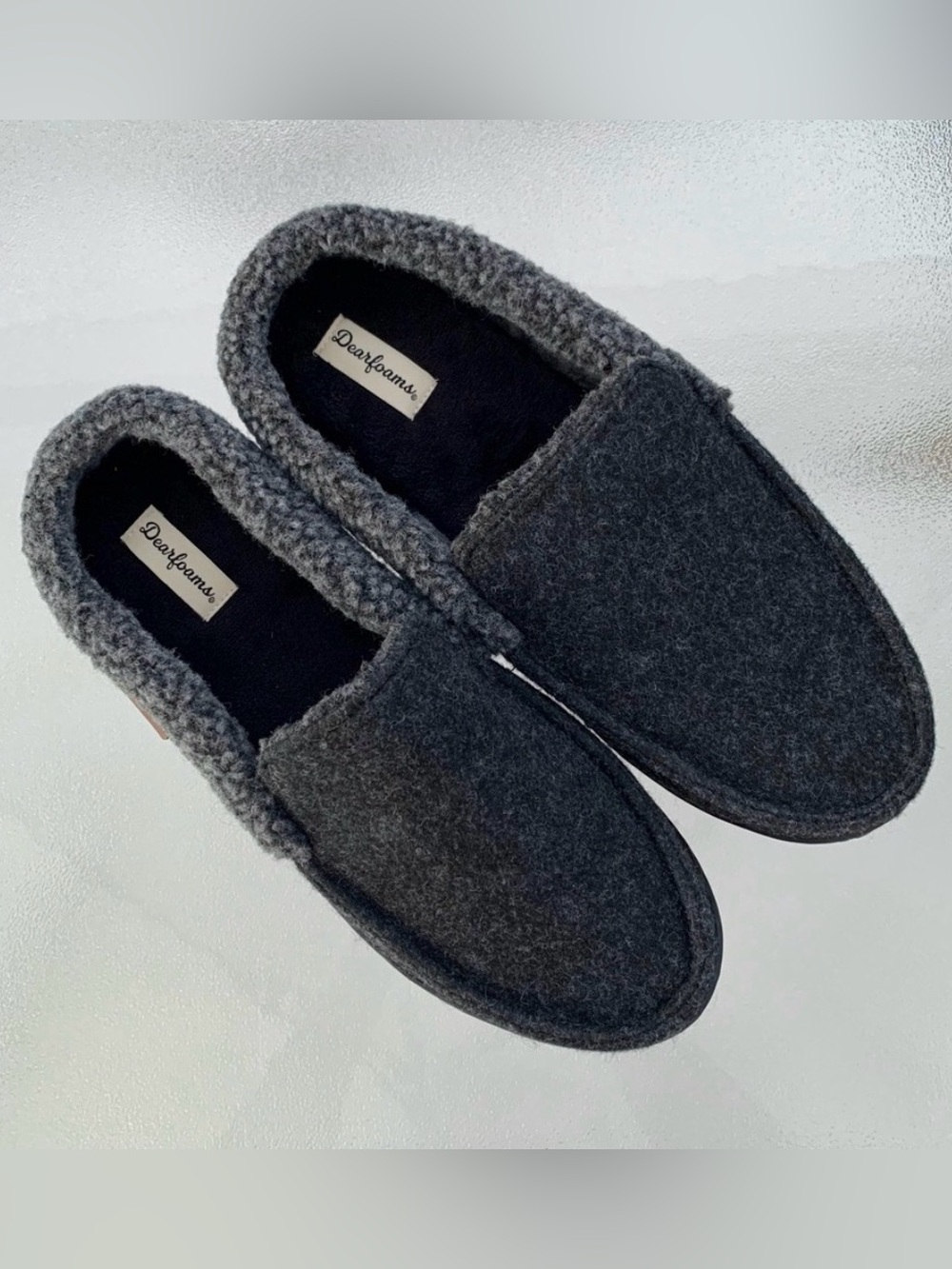 DEARFOAMS Total Comfort Memory Foam Slippers, Gray/Black Men’s L 10-11
